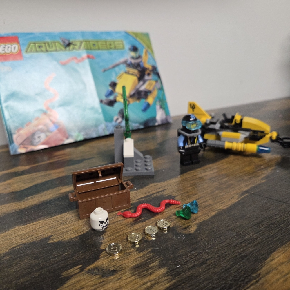 LEGO Aquazone Explorer Set - Yellow and Black - Picture 6 of 8